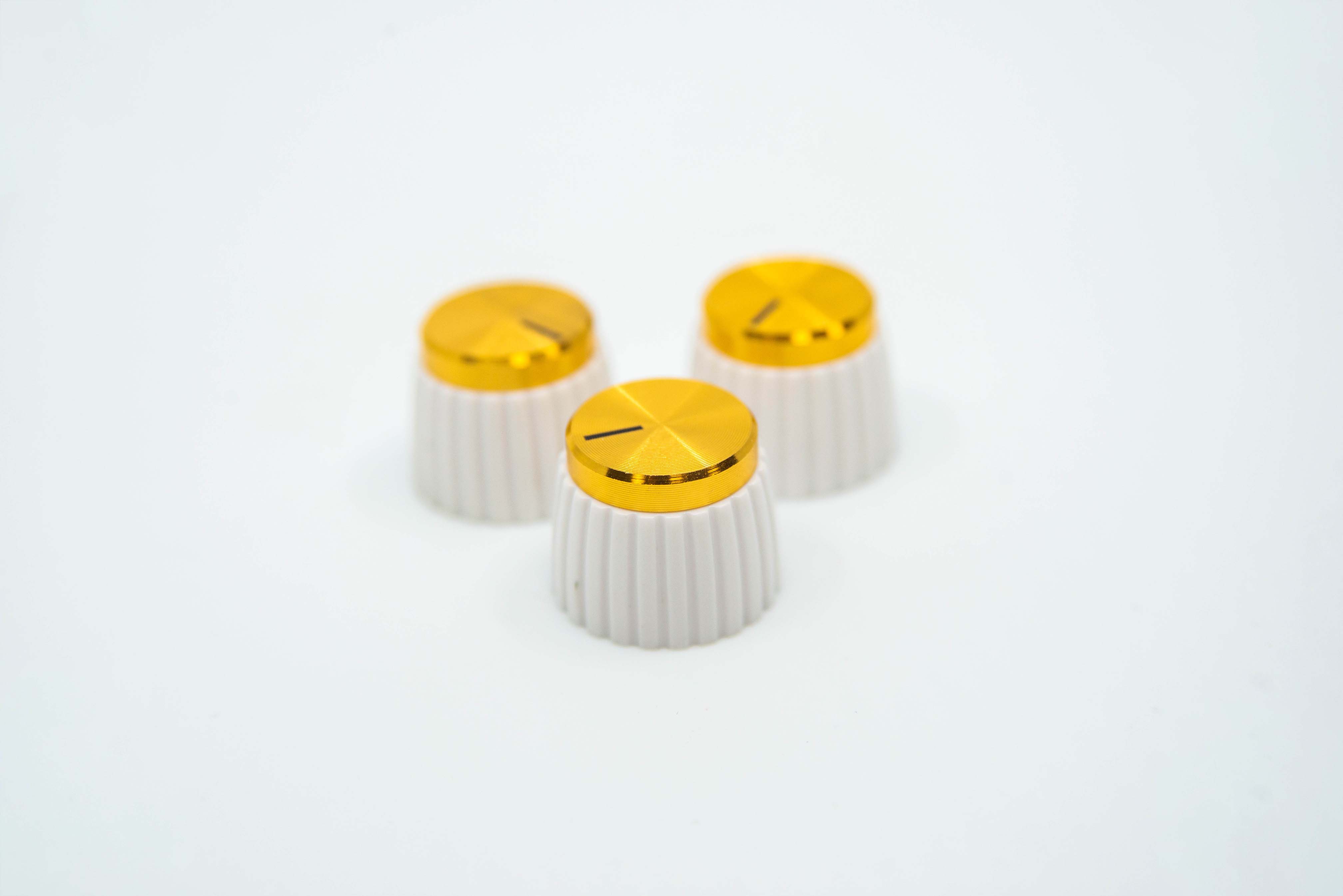 White-Gold Knobs (Set of 3)