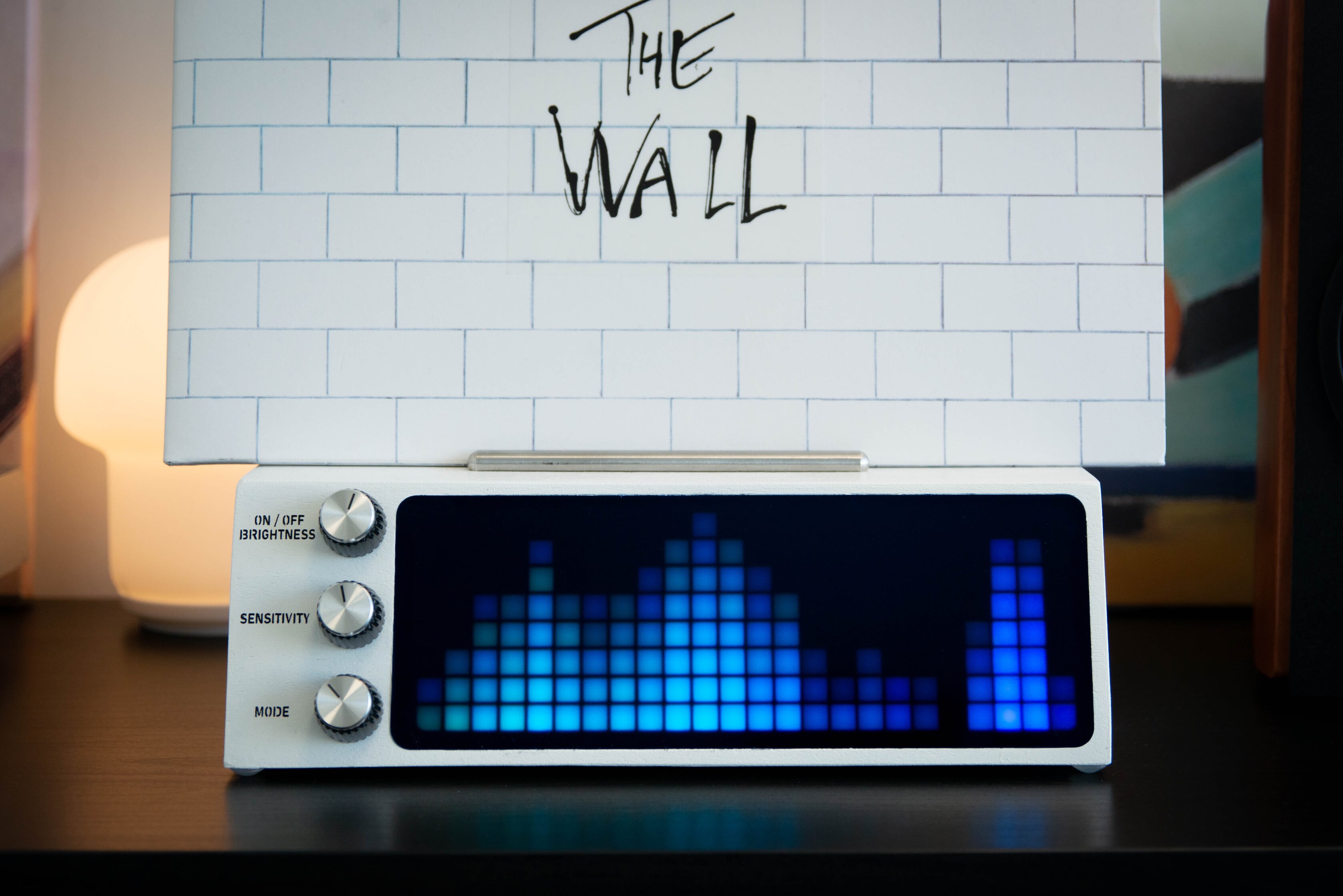 Smart Now Playing Vinyl Record Stand