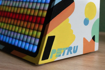 PETRU × MIINTSII: Smart Vinyl Record Stand 1 of 1
